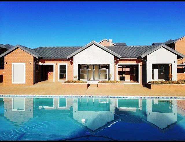 2 BEDROOM PROPERTY TO RENT IN PIERRE VAN RYNEVELD